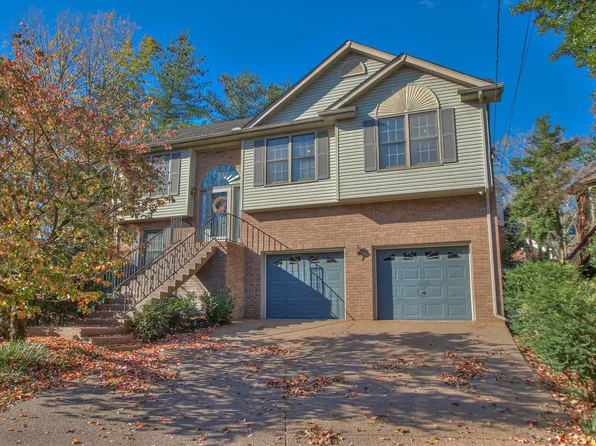 812 Carlisle Ct N, Nashville, TN 37214