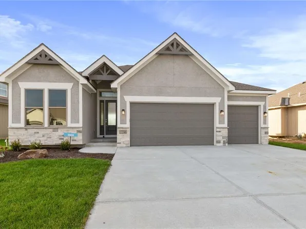 17748 Greeley St, Gardner, KS 66030