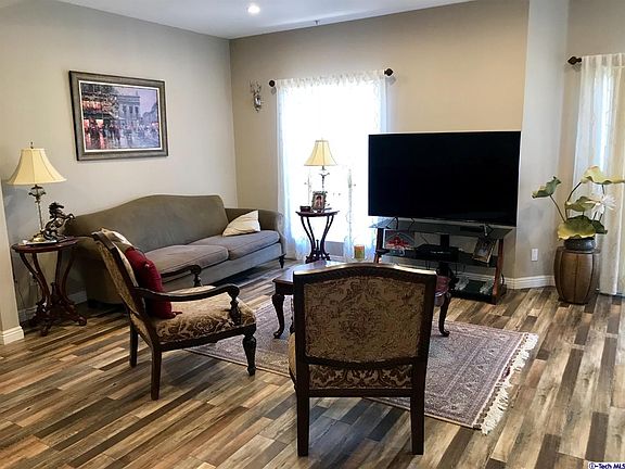 4th image of 450 W Dryden St APT 101