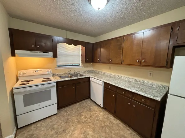 301 Chateau Drive, 301 Chateau Dr SE #2, Rome, GA 30161