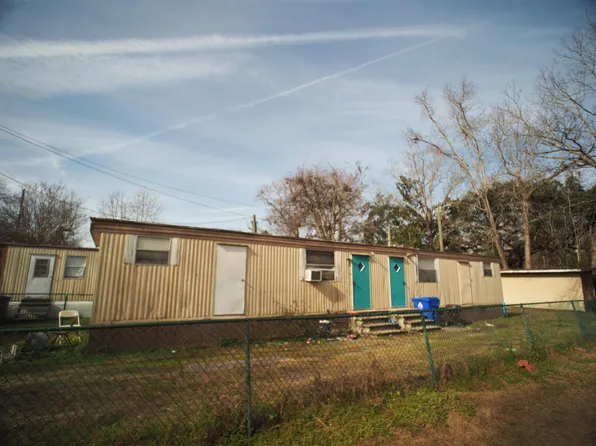 1904 Clifton St, North Charleston, SC 29406