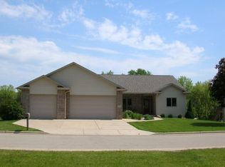 7016 Laufenberg Blvd, Cross Plains, WI 53528
