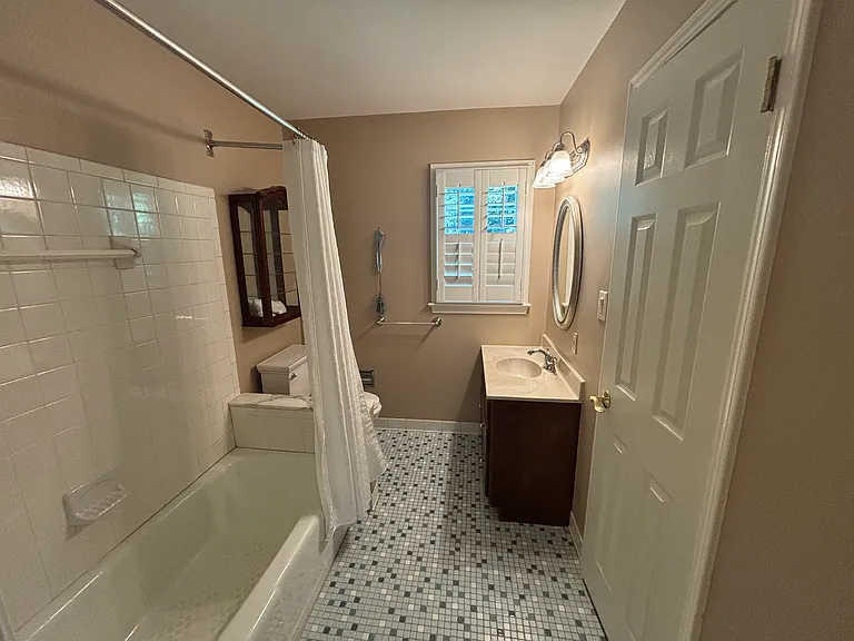 412 Johannah Pl — Photo 5