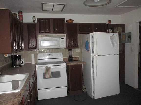 4th image of 1240 N Thompson Ave