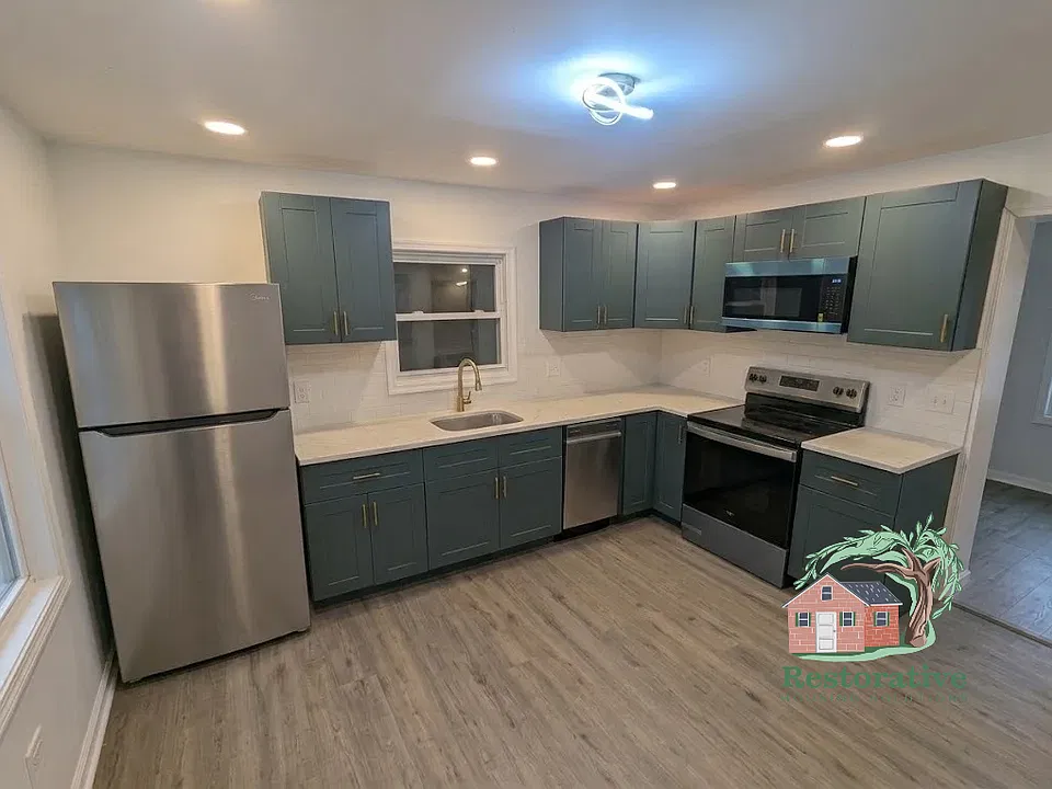 407 Greenwich St
