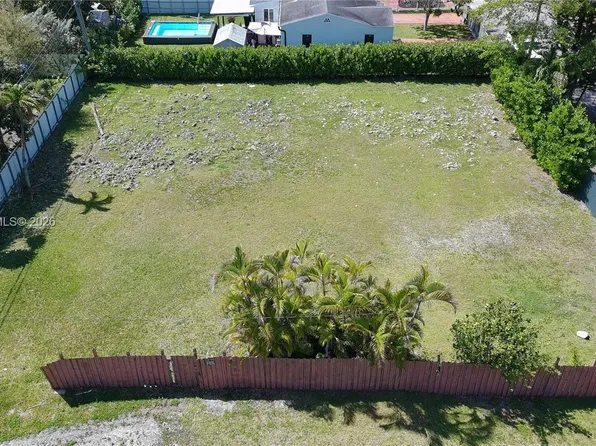 5400 SW 5th Ter, Miami, FL 33134