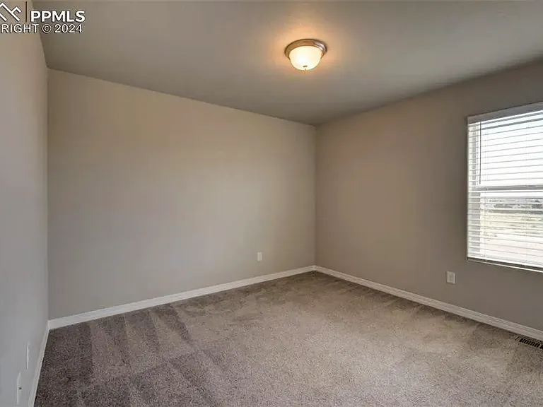7813 Tent Rock — Photo 31