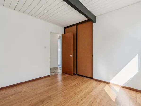 5943 Greenridge Rd, Castro Valley, CA 94552