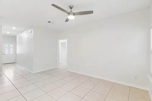 2037 Presidio St Photo 1