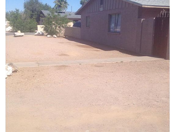 4th image of 2607 E Monte Cristo Ave