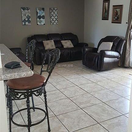 5th image of 3908 El Conlon Ave