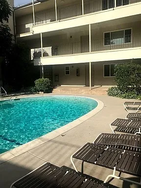 Photo 2 of 15 - 5000 Coldwater Canyon Ave - Sherman Oaks, CA Building Photo - 5000 Coldwater Canyon Ave
