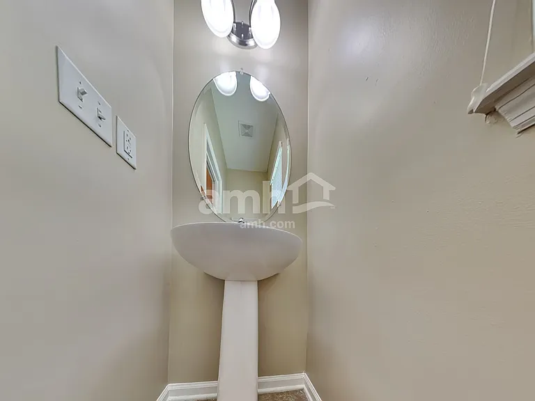 304 Blossom Way — Photo 10