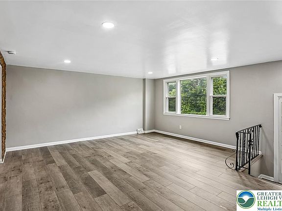 5th image of 4008 Powell Rd