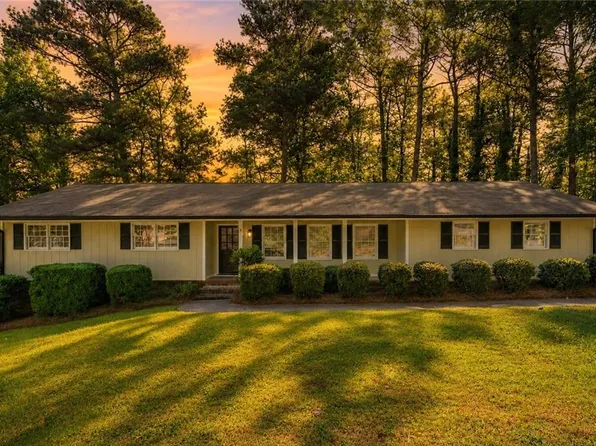 2356 Cambridge St, Snellville, GA 30078