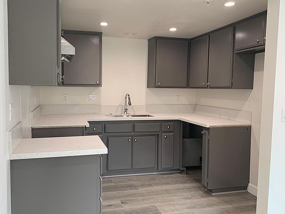 4th image of 311 N Curtis Ave APT A