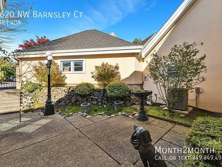 1620 NW Barnsley Ct — Photo 31