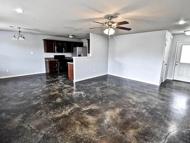 3884 Turfway Dr — Photo 5