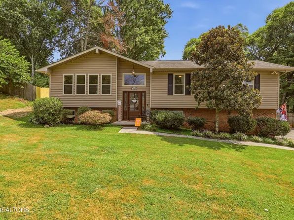 1725 Grenada Blvd, Knoxville, TN 37922