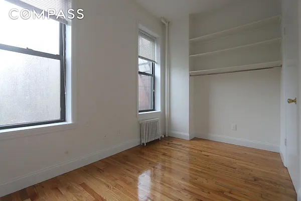 Rented by Compass | media 25