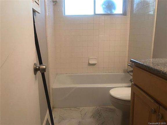 5th image of 626 Camrose Dr #628