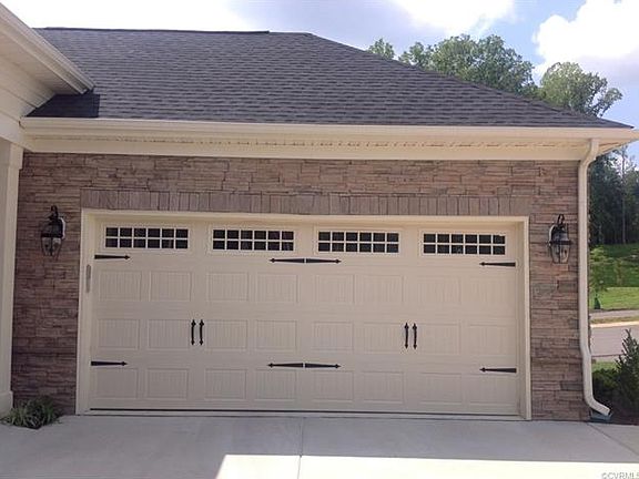 3rd image of 6400 Isabella Dr