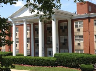 5125 5th Ave #F1, Pittsburgh, PA 15232