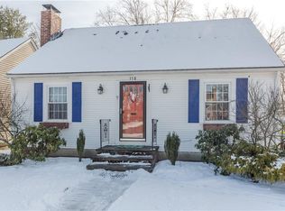 110 Mayfair Rd, Warwick, RI 02888