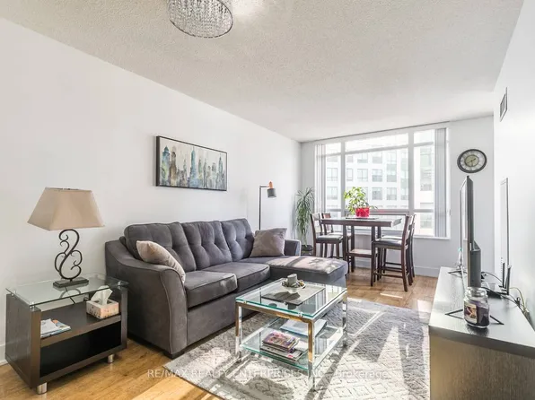 20 Blue Jays Way, Toronto, ON