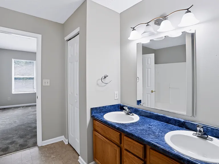 5439 Lake Boggs St — Photo 24