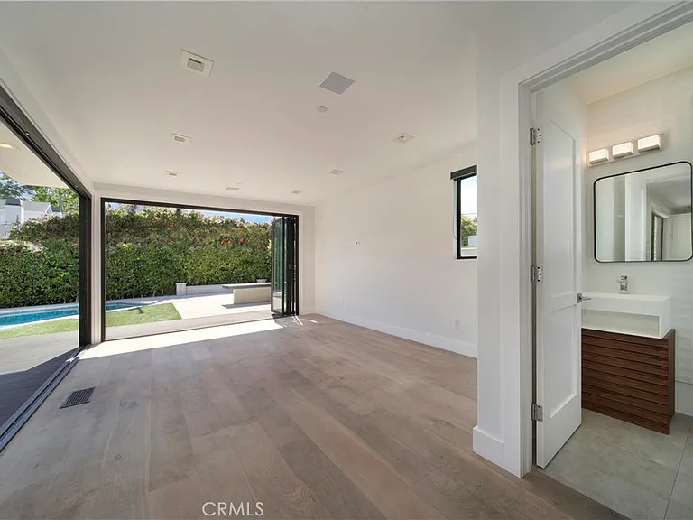 324 Saint Andrews Rd — Photo 9