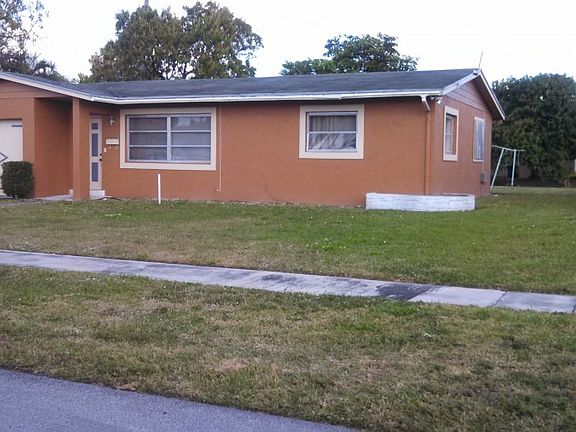 3rd image of 2784 NW 36th Ter