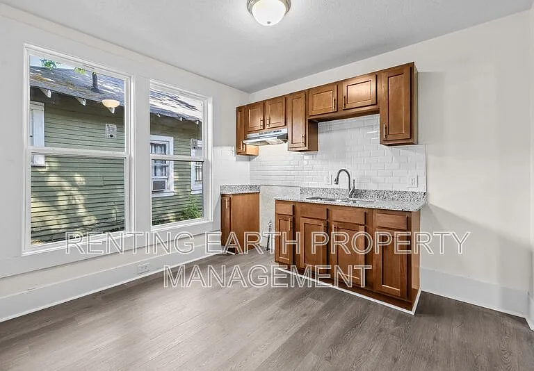 608 Fulton Ave SW — Photo 13