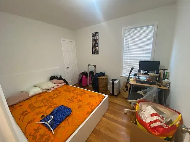 3 bed, 1100 sqft, $3,500 — Photo 2