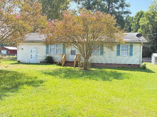 5077 Community Grocery Rd, Wilson, NC 27893
