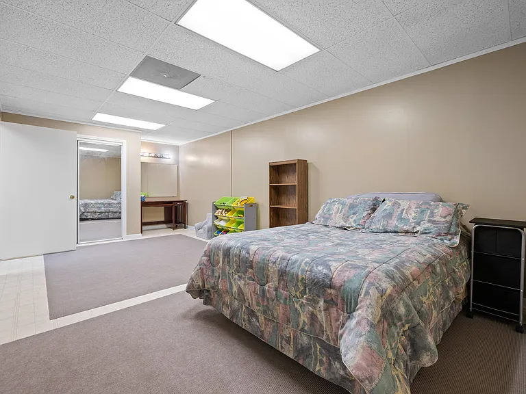 3010 Eaker Dr — Photo 33