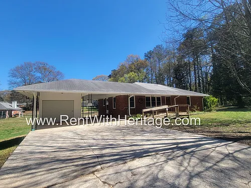5575 Burrus Rd Photo 1