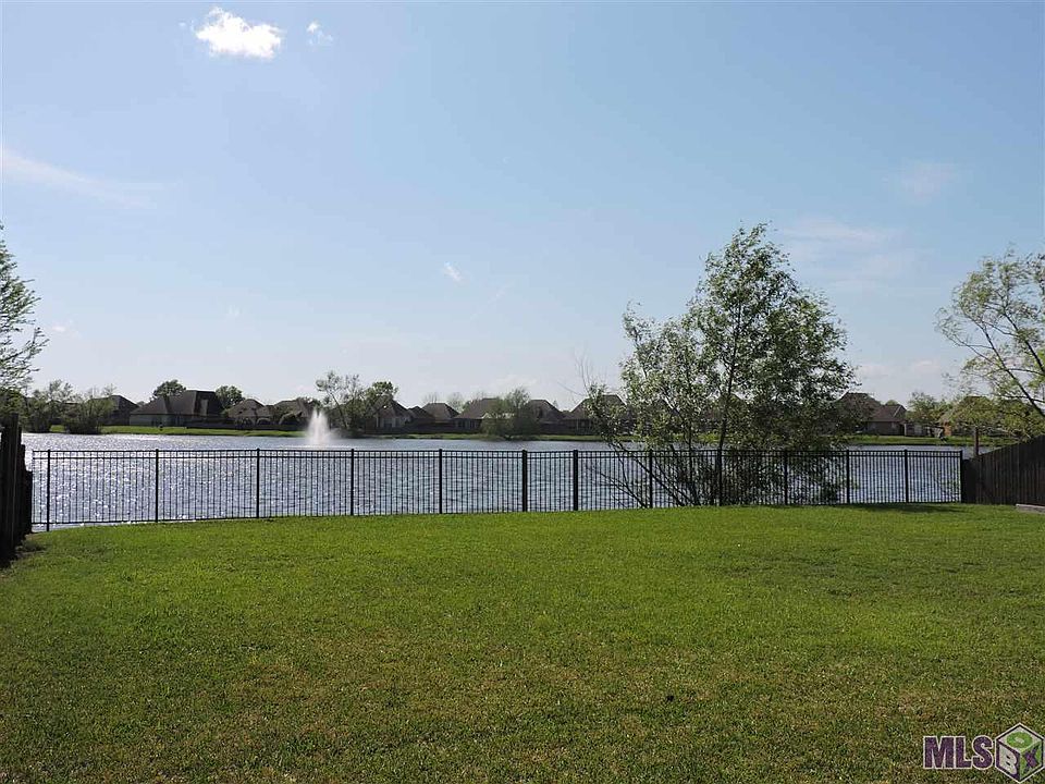 1st image of 41221 Colonial Dr