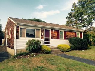 87 Palm Beach Ave, Narragansett, RI 02882