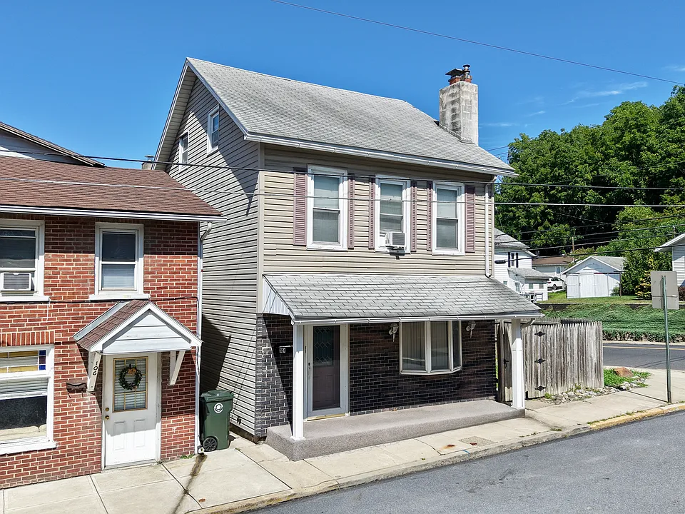 104 Washington St