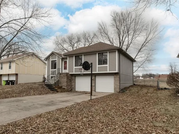 608 W Sunrise Dr, Belton, MO 64012