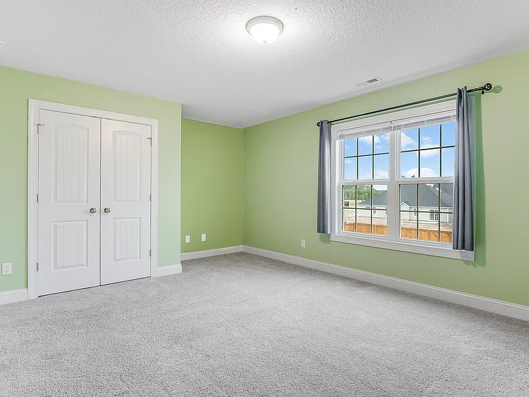 917 Uplands Ln — Photo 33