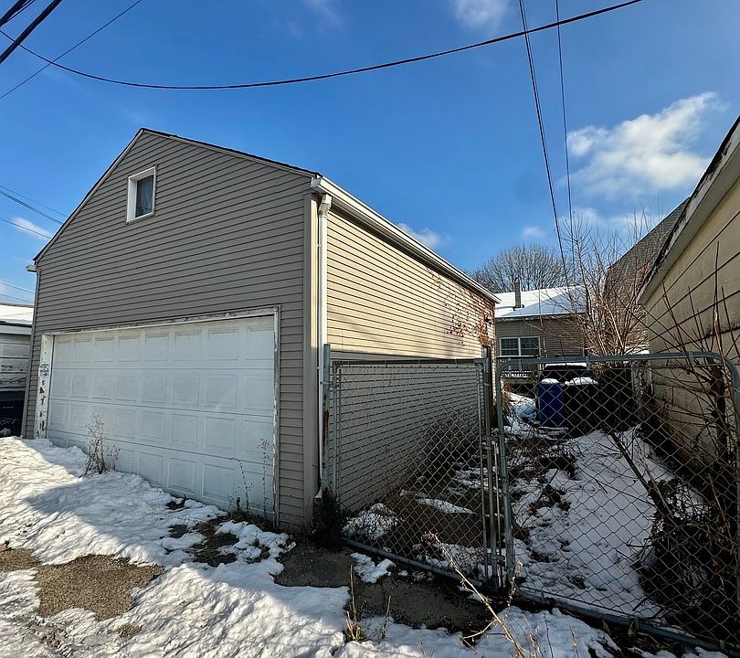 2nd image of 3326 N Kostner Ave
