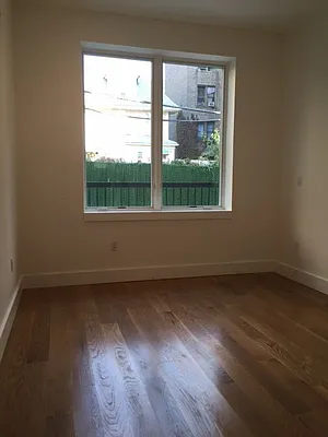 Rented by EXR | media 26