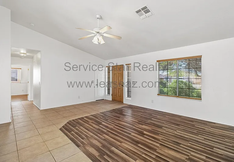 8656 E Crescent Ave — Photo 7