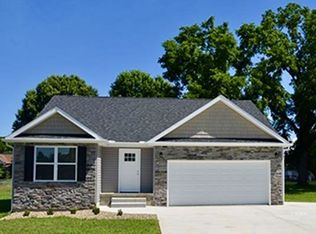 811 Walnut St, Racine, OH 45771