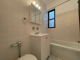 Rented by Hillel Realty Group