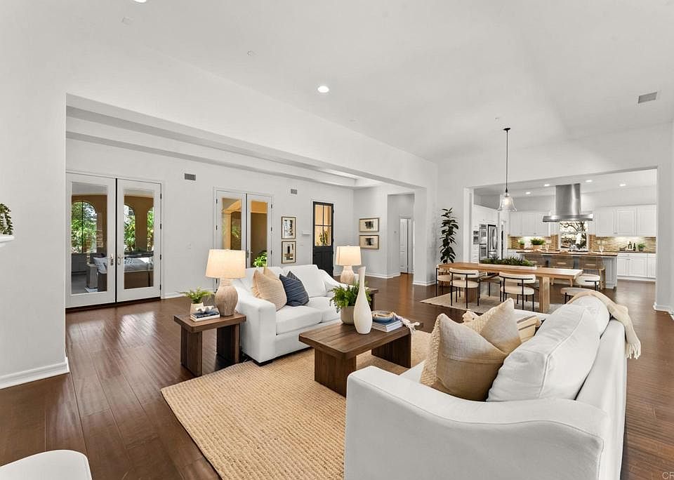 1st image of 939 Bluejack Rd