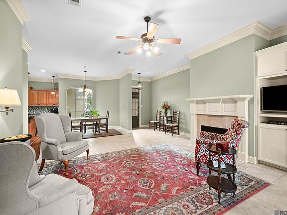 4th image of 9216 Essex Bay Ct