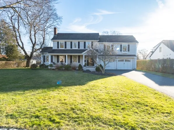 20 Idlewild Dr, Morris Plains Boro, NJ 07950